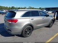 2016 Kia Sorento — photo 4 of 11 | VIN 5XYPG4A38GG186952