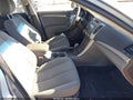 2010 Hyundai Sonata — photo 5 of 12 | VIN 5NPET4AC4AH647230