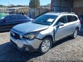 2018 Subaru Outback — photo 2 of 16 | VIN 4S4BSACC2J3313058