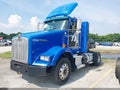 2013 Kenworth Construction — photo 2 of 21 | VIN 1XKDA48X0DJ367573