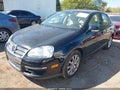 2010 Volkswagen Jetta — photo 2 of 13 | VIN 3VWAX7AJ1AM128503