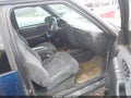 1999 Chevrolet Blazer — photo 5 of 11 | VIN 1GNCT18W5XK237186