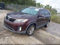 2015 Kia Sorento — photo 2 of 11 | VIN 5XYKT3A63FG567584