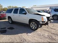 2011 GMC Yukon XL — photo 1 of 15 | VIN 1GKS1HE04BR372666