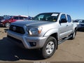 2015 Toyota Tacoma — photo 2 of 15 | VIN 5TFJU4GN3FX071629