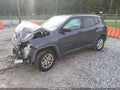 2018 Jeep Compass — photo 2 of 15 | VIN 3C4NJCAB3JT182074