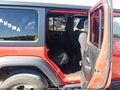 2018 Jeep Wrangler Unlimited — photo 8 of 16 | VIN 1C4HJXDG8JW305129