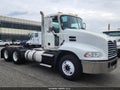 2016 Mack 600 Rd600 — photo 1 of 11 | VIN 1M1AW09Y8GM077567