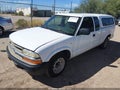 2003 Chevrolet S-10 — photo 2 of 11 | VIN 1GCCS19XX38218689