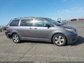2011 Toyota Sienna — photo 14 of 17 | VIN 5TDKK3DC6BS143835