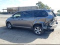 2011 Toyota Sienna — photo 15 of 17 | VIN 5TDKK3DC6BS143835