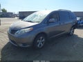 2011 Toyota Sienna — photo 2 of 17 | VIN 5TDKK3DC6BS143835