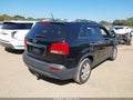 2013 Kia Sorento — photo 4 of 11 | VIN 5XYKT4A25DG404516