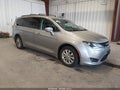 2017 Chrysler Pacifica — photo 1 of 16 | VIN 2C4RC1BG3HR642650
