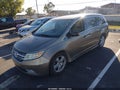 2013 Honda Odyssey — photo 2 of 16 | VIN 5FNRL5H98DB038923