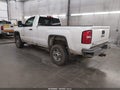 2018 GMC Sierra — photo 3 of 17 | VIN 1GT02REG3JZ285147