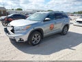 2015 Toyota Highlander — photo 2 of 17 | VIN 5TDJKRFH9FS185333