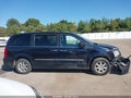 2011 Chrysler Town & Country — photo 13 of 16 | VIN 2A4RR5DG4BR617163
