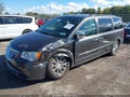2015 Chrysler Town & Country — photo 2 of 16 | VIN 2C4RC1CG8FR753920