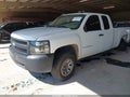2008 Chevrolet Silverado 1500 — photo 2 of 17 | VIN 1GCEC19008Z220106