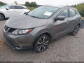 2017 Nissan Rogue Sport — photo 2 of 11 | VIN JN1BJ1CP2HW017835