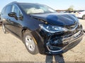 2017 Chrysler Pacifica — photo 17 of 19 | VIN 2C4RC1L73HR768764