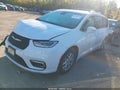 2022 Chrysler Pacifica — photo 2 of 16 | VIN 2C4RC1BG4NR147417