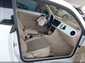 2015 Volkswagen Beetle — photo 5 of 17 | VIN 3VWJ17AT0FM635869