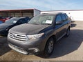 2013 Toyota Highlander — photo 2 of 13 | VIN 5TDBK3EH3DS219654
