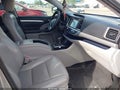 2015 Toyota Highlander — photo 5 of 16 | VIN 5TDKKRFH4FS089212