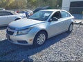 2011 Chevrolet Cruze — photo 2 of 11 | VIN 1G1PD5SH2B7305022
