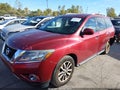 2016 Nissan Pathfinder — photo 2 of 16 | VIN 5N1AR2MM4GC641479