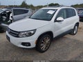2016 Volkswagen Tiguan — photo 2 of 12 | VIN WVGBV7AX4GW523801