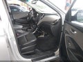 2018 Hyundai Santa Fe — photo 5 of 16 | VIN 5XYZU3LB1JG511738