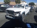 2022 Toyota Tacoma — photo 2 of 18 | VIN 3TMCZ5AN0NM458751