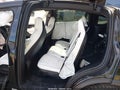 2018 Tesla Model X — photo 8 of 15 | VIN 5YJXCAE29JF133820