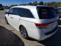 2016 Honda Odyssey — photo 3 of 16 | VIN 5FNRL5H99GB006986