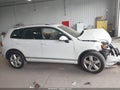 2014 Volkswagen Touareg — photo 13 of 16 | VIN WVGEF9BP4ED011324