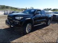 2016 Toyota Tacoma — photo 2 of 16 | VIN 5TFSZ5AN8GX036364