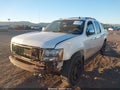 2012 Chevrolet Avalanche — photo 2 of 16 | VIN 3GNTKGE77CG252017