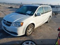 2016 Dodge Grand Caravan — photo 2 of 11 | VIN 2C4RDGCG3GR255853