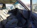 2002 GMC Yukon XL — photo 5 of 11 | VIN 1GKFK66UX2J199352