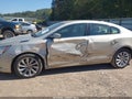 2016 Buick LaCrosse — photo 6 of 16 | VIN 1G4GB5G37GF155265