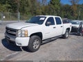 2011 Chevrolet Silverado 1500 — photo 2 of 16 | VIN 3GCPKSE33BG388315