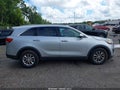 2017 Kia Sorento — photo 14 of 17 | VIN 5XYPG4A35HG196422