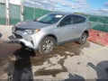 2018 Toyota RAV4 — photo 2 of 18 | VIN JTMBFREV9JD247575