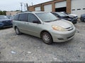 2006 Toyota Sienna — photo 1 of 11 | VIN 5TDZA23C76S389554
