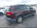 2011 Kia Sorento — photo 4 of 18 | VIN 5XYKT3A12BG148835