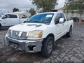 2005 Nissan Titan — photo 2 of 11 | VIN 1N6AA06B95N528203