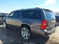2010 Chevrolet Suburban 1500 — photo 3 of 11 | VIN 1GNUCHE05AR145944